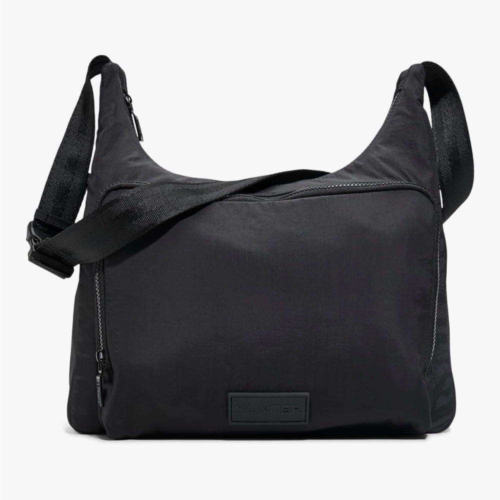 Hunter Unisex Water-Resistant Commute Shoulder Bag